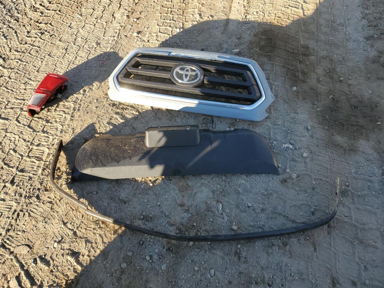 TOYOTA TACOMA DOUBLE CAB