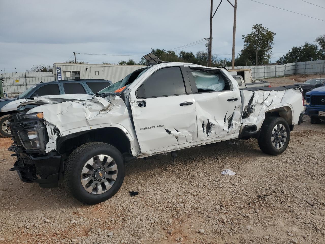 CHEVROLET SILVERADO K2500 CUSTOM