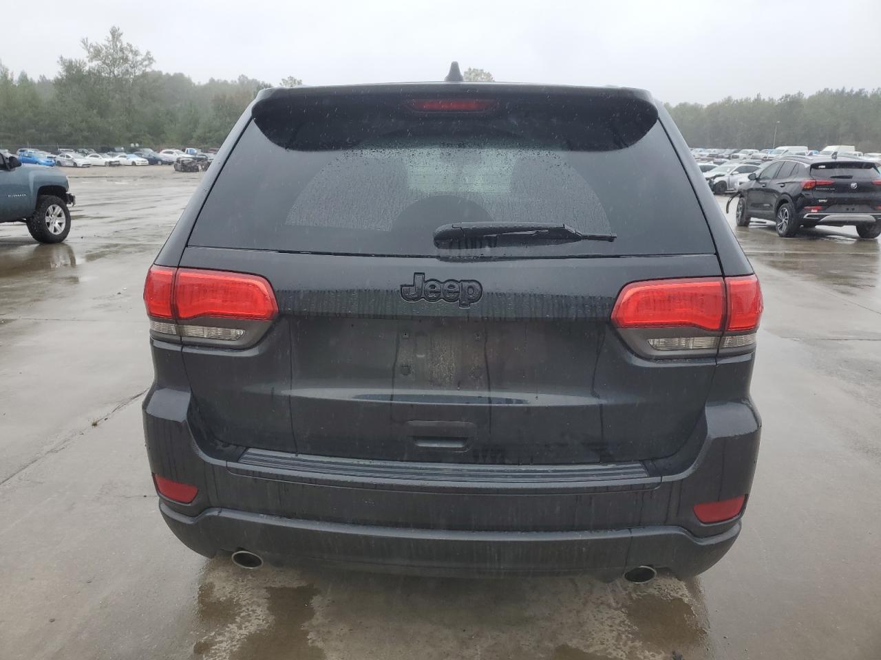 JEEP GRAND CHEROKEE LAREDO