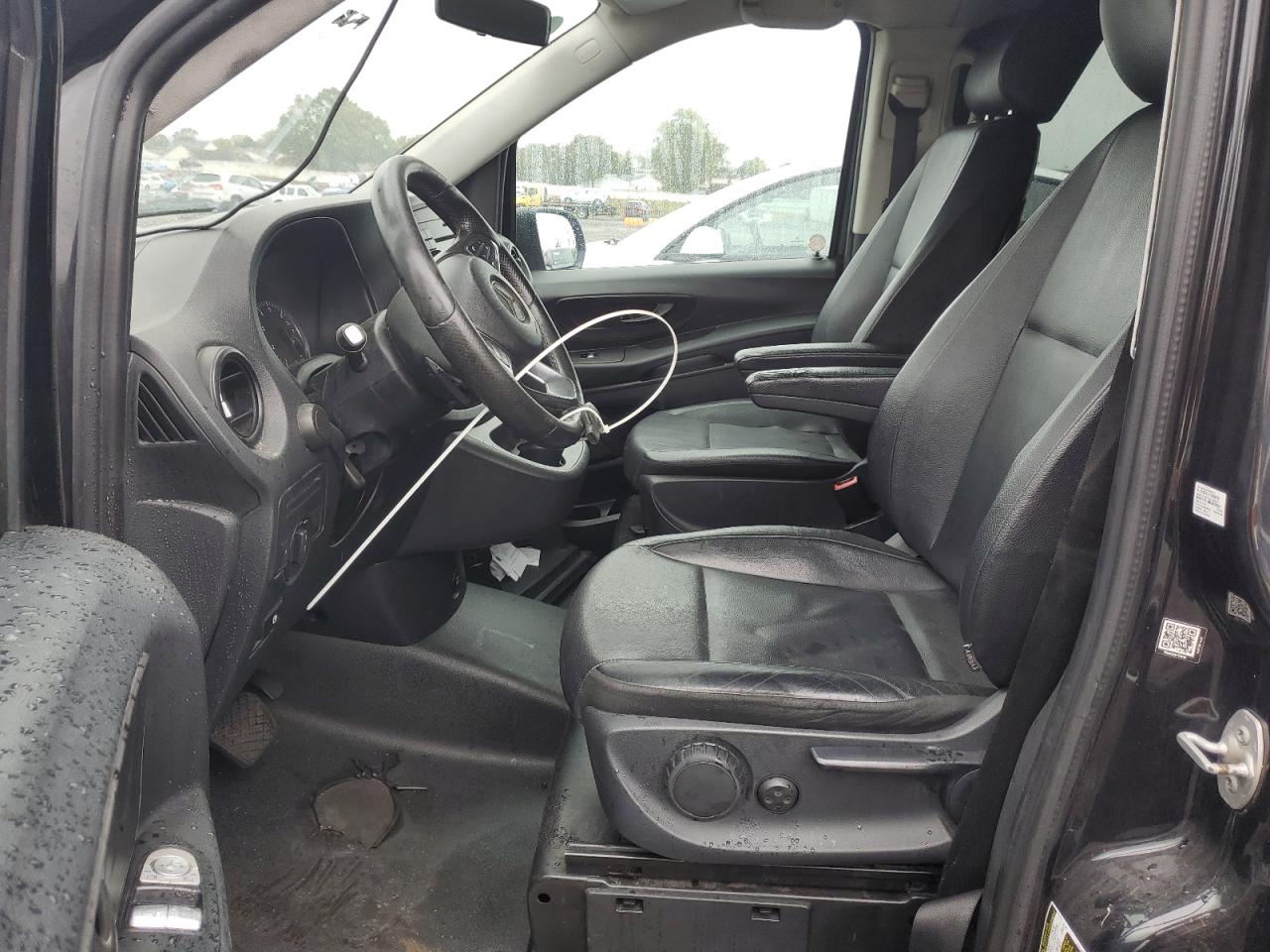 MERCEDES-BENZ METRIS