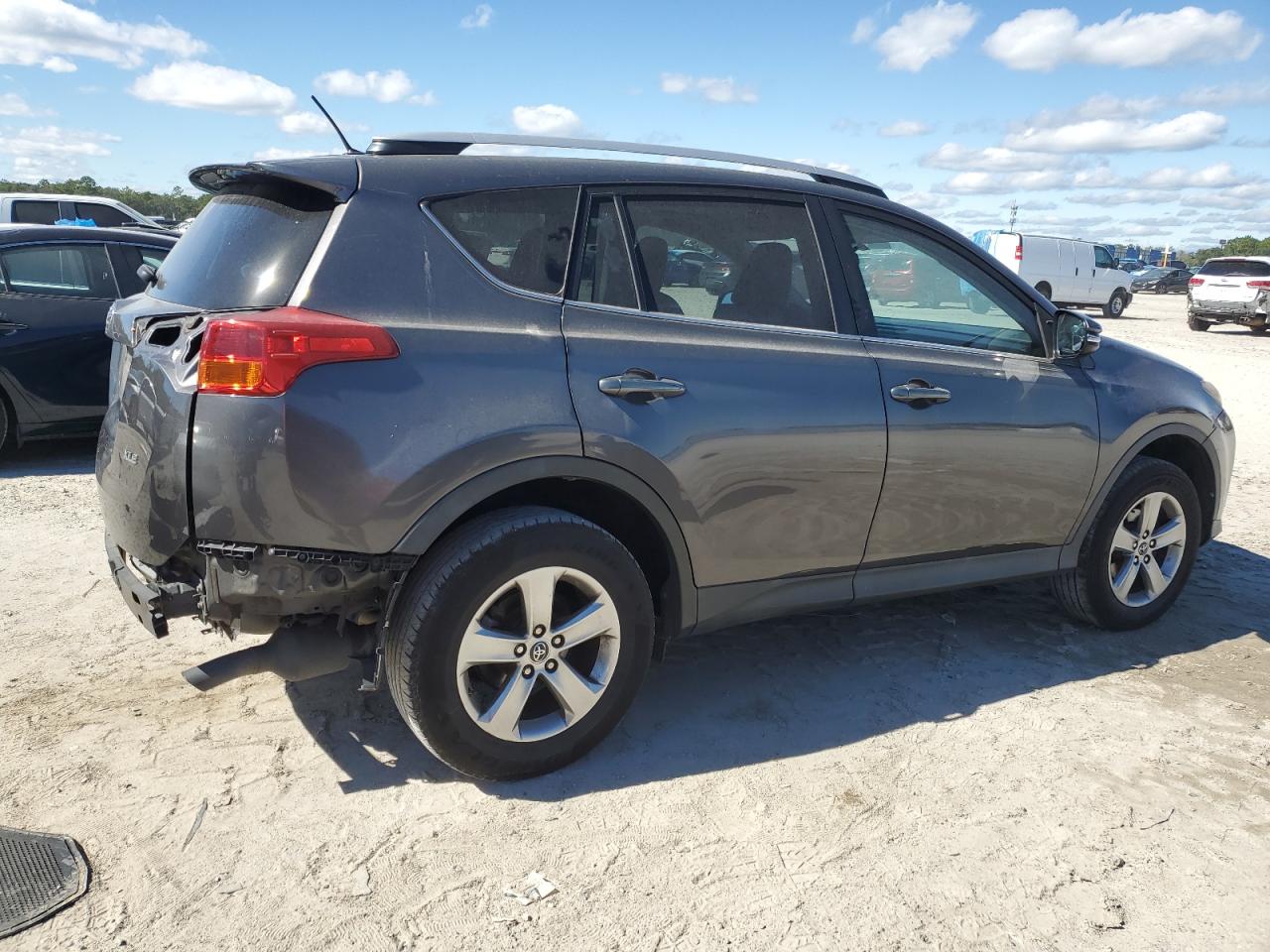 TOYOTA RAV4 XLE