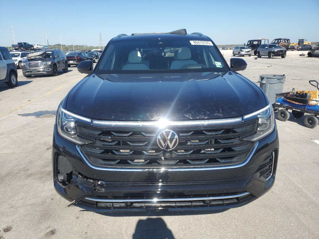 VOLKSWAGEN ATLAS CROSS SPORT SEL PREMIUM R-LINE