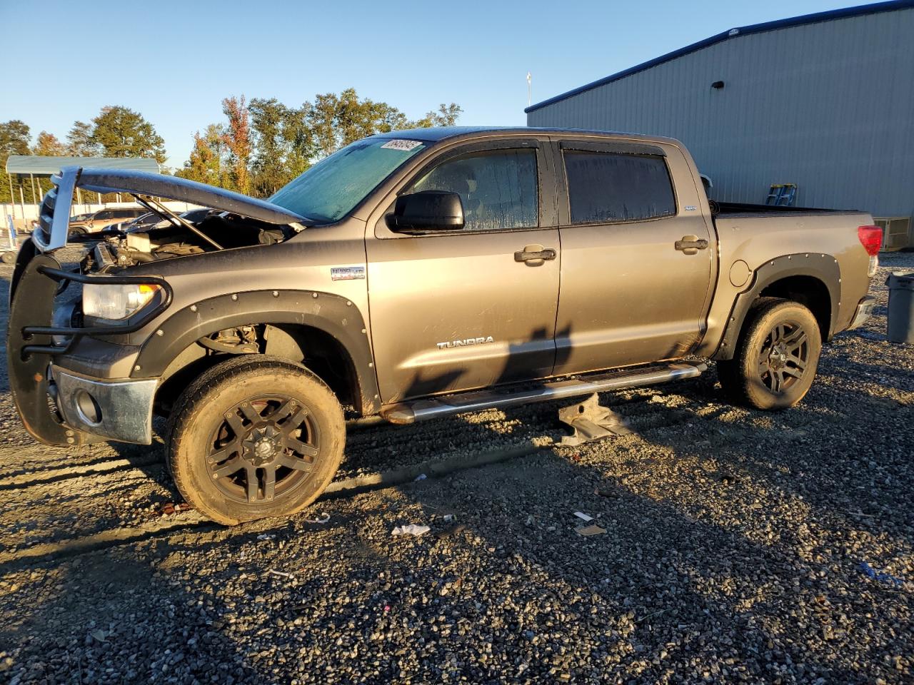 TOYOTA TUNDRA CREWMAX SR5