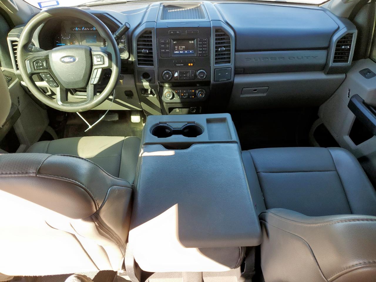 FORD F-550 SUPER DUTY