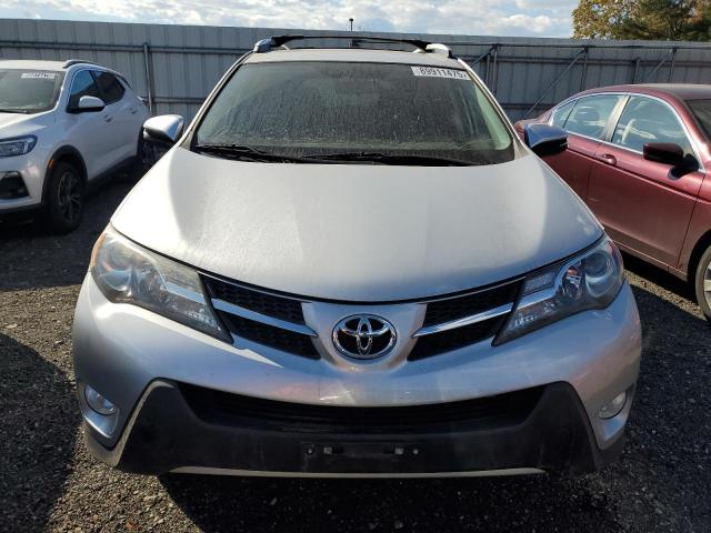 2015 TOYOTA RAV4 XLE - 2T3RFREV1FW405674