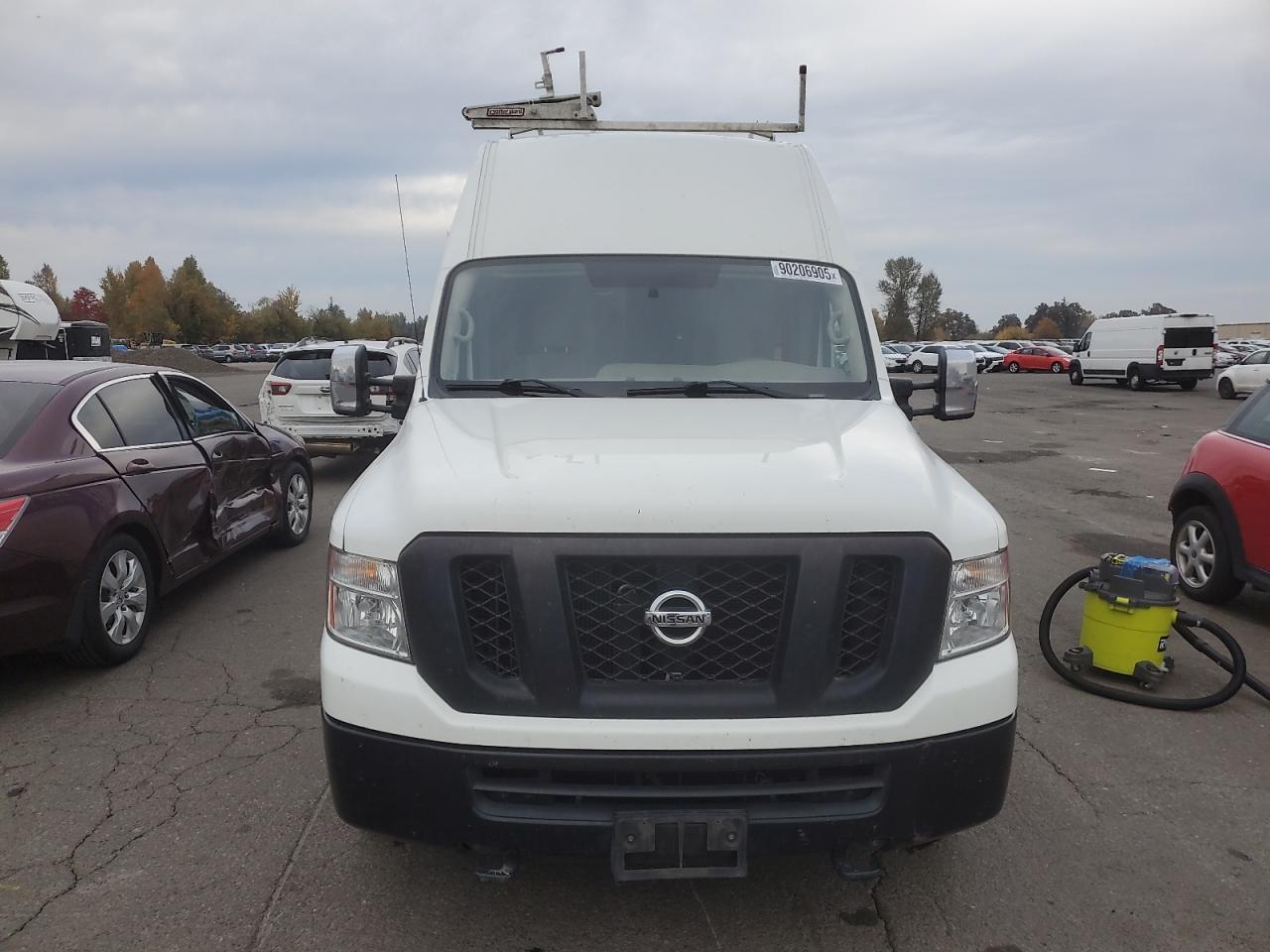 NISSAN NV2500 2500 S