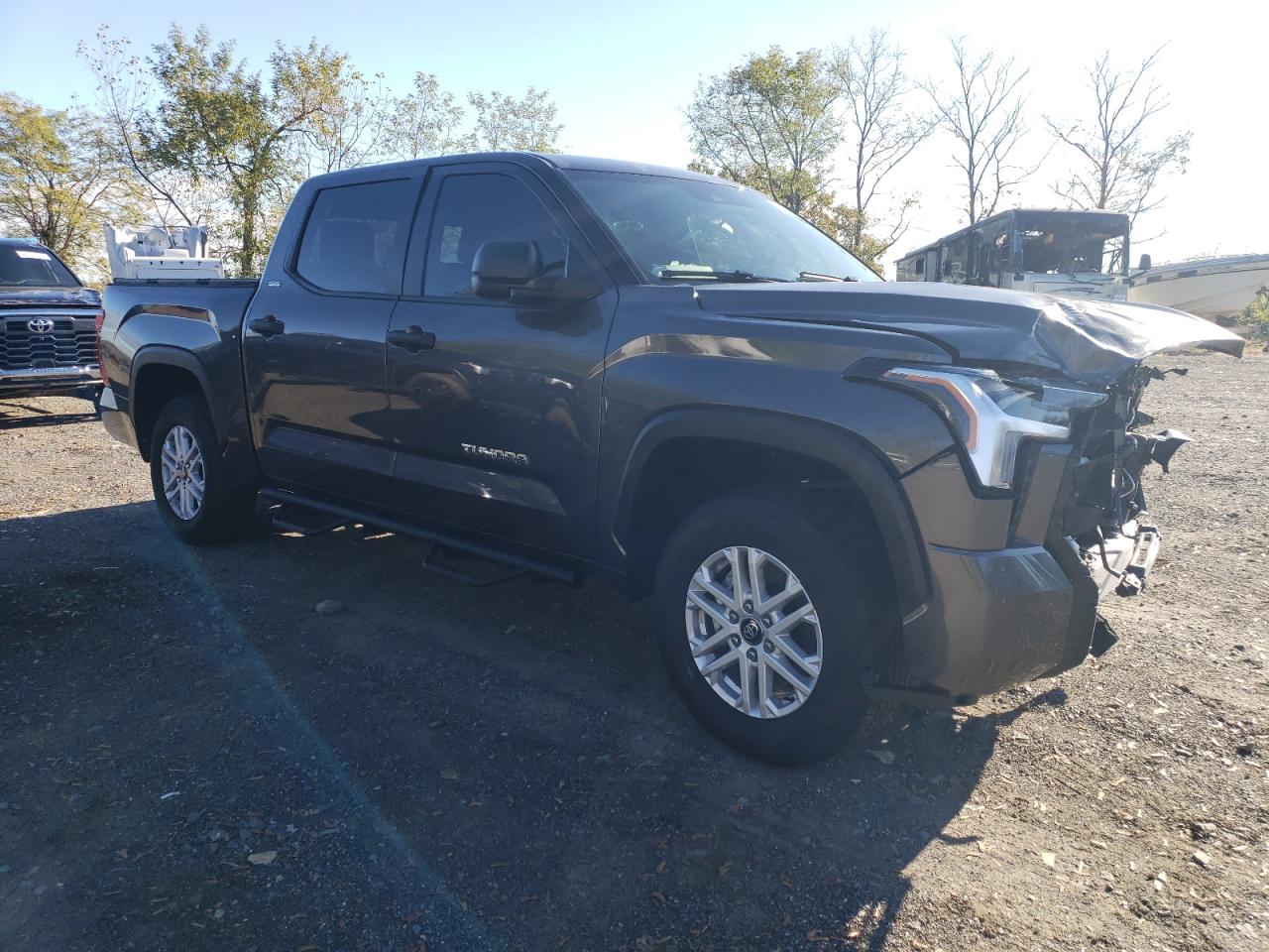 TOYOTA TUNDRA CREWMAX SR