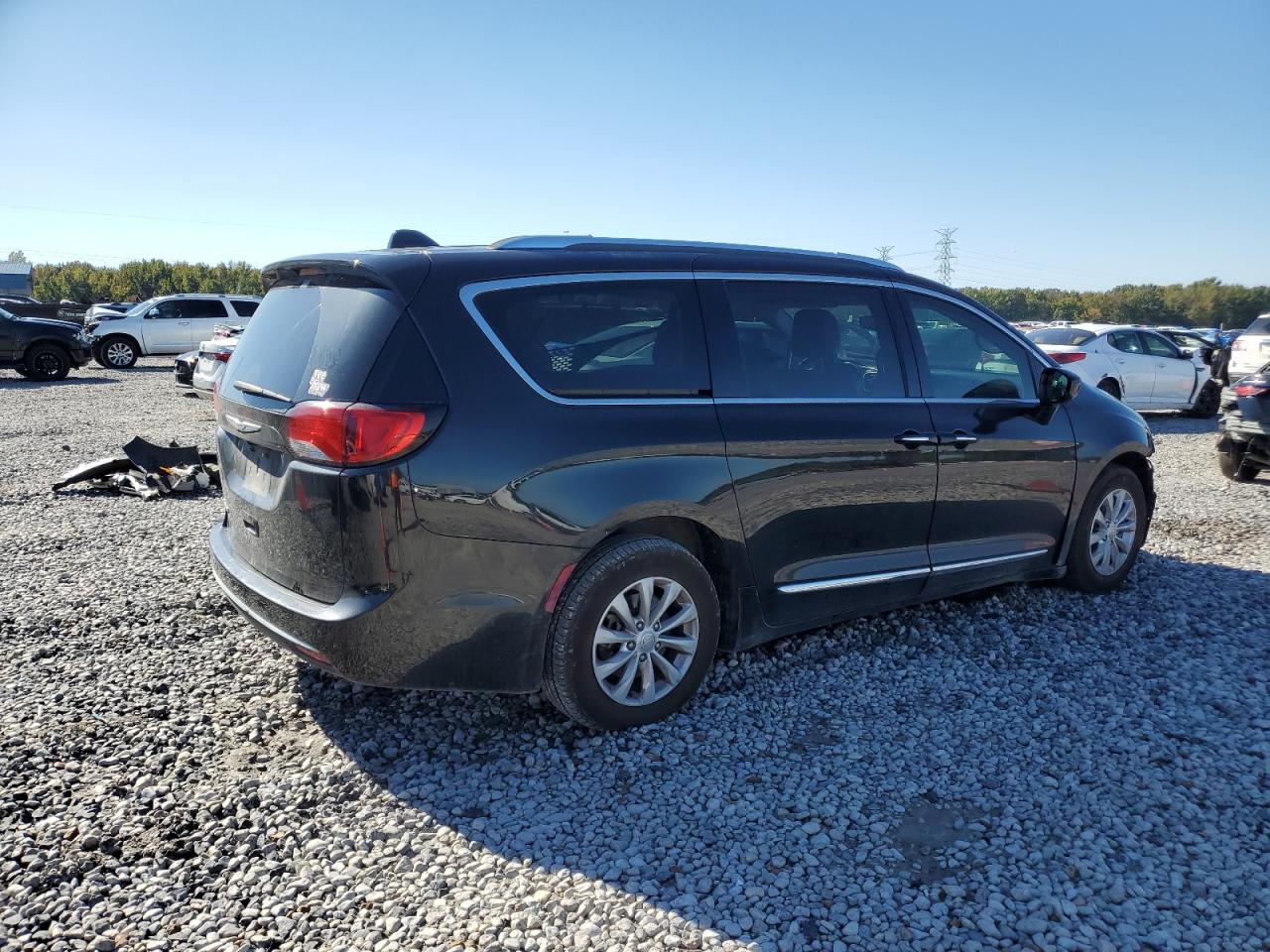 CHRYSLER PACIFICA TOURING L