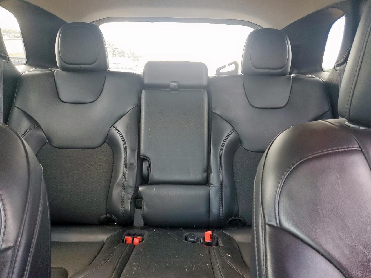 JEEP GRAND CHEROKEE LATITUDE PLUS