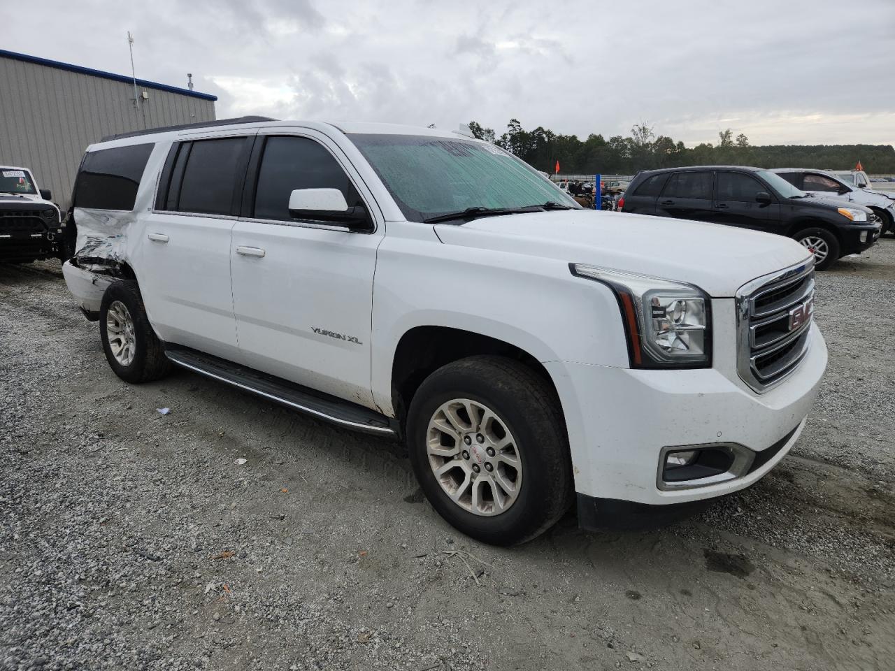 GMC YUKON K1500 SLT