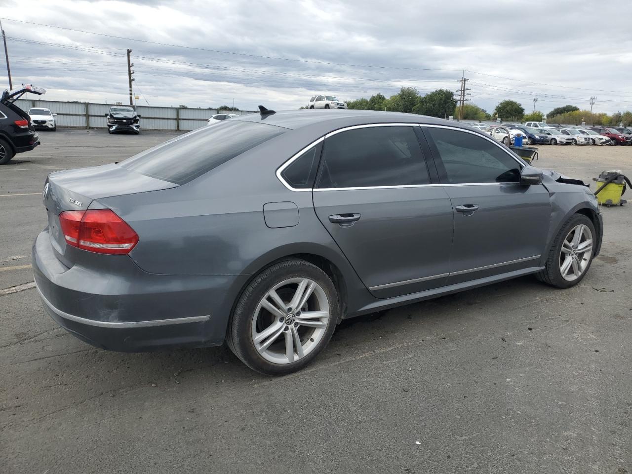 VOLKSWAGEN PASSAT SEL