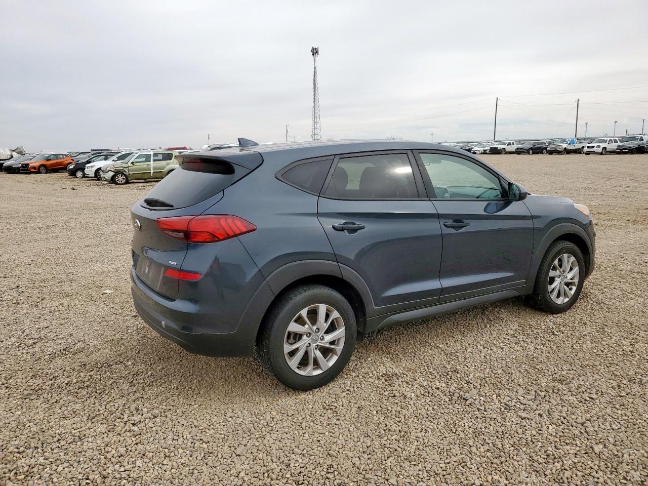 HYUNDAI TUCSON SE