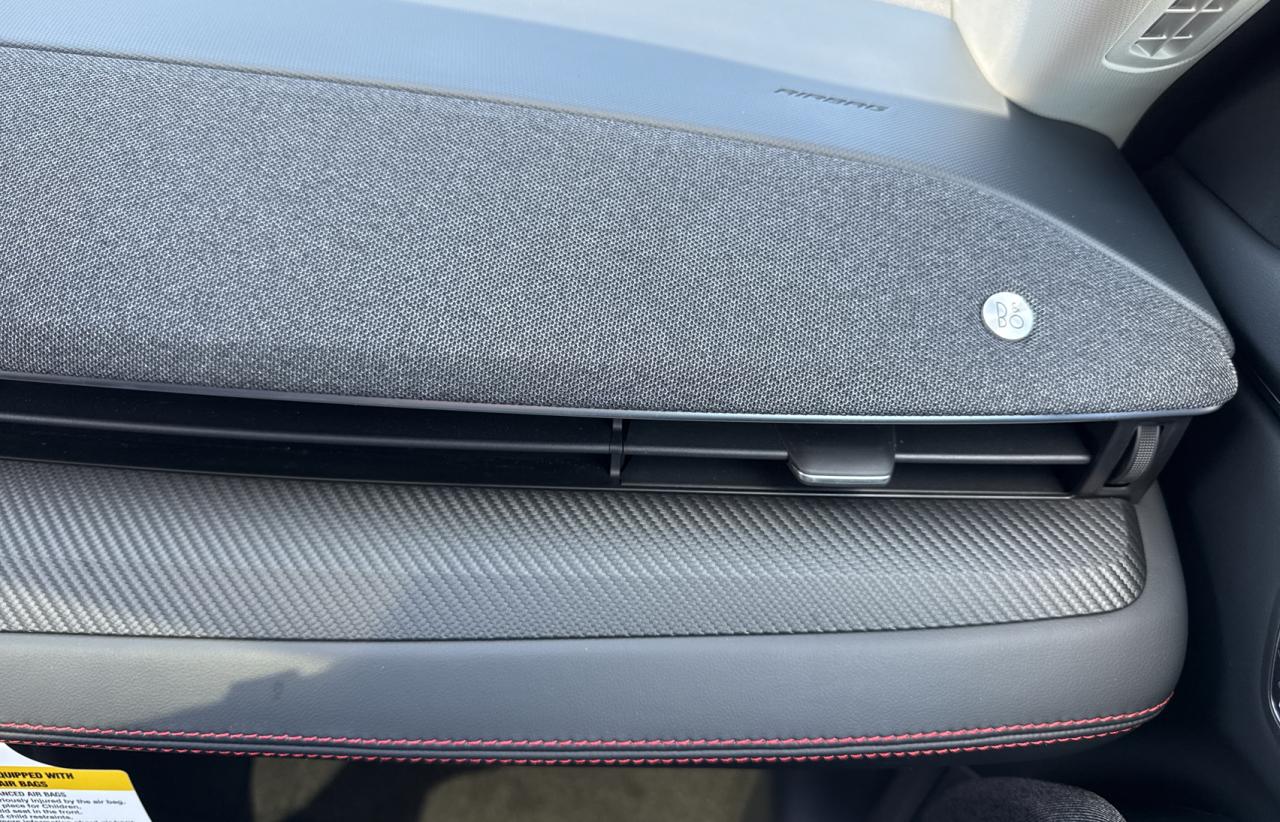 FORD MUSTANG PREMIUM