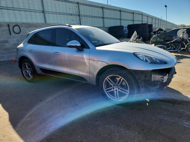 2017 PORSCHE MACAN WP1AA2A50HLB80693