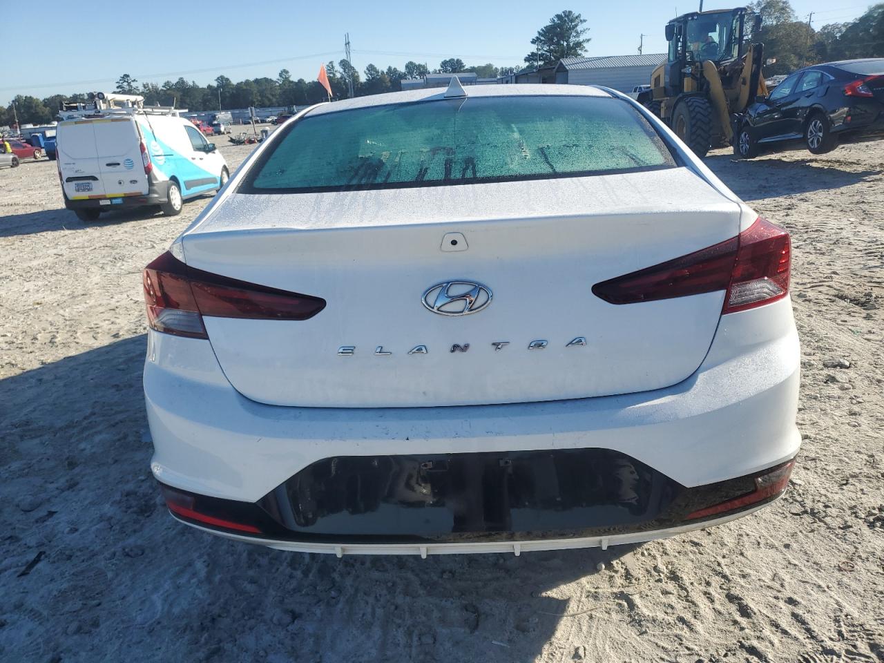 HYUNDAI ELANTRA SEL