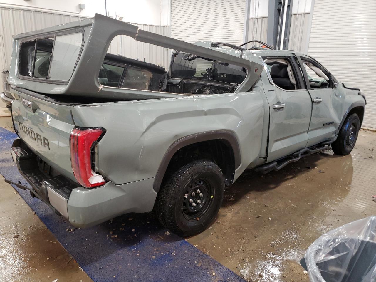 TOYOTA TUNDRA CREWMAX LIMITED