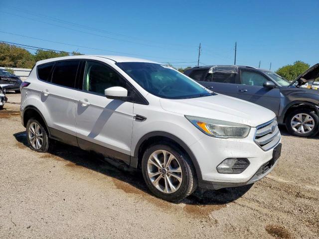 2017 FORD ESCAPE SE - 1FMCU0GD7HUD45522