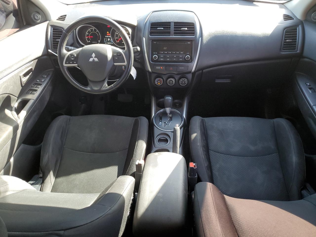 MITSUBISHI OUTLANDER ES