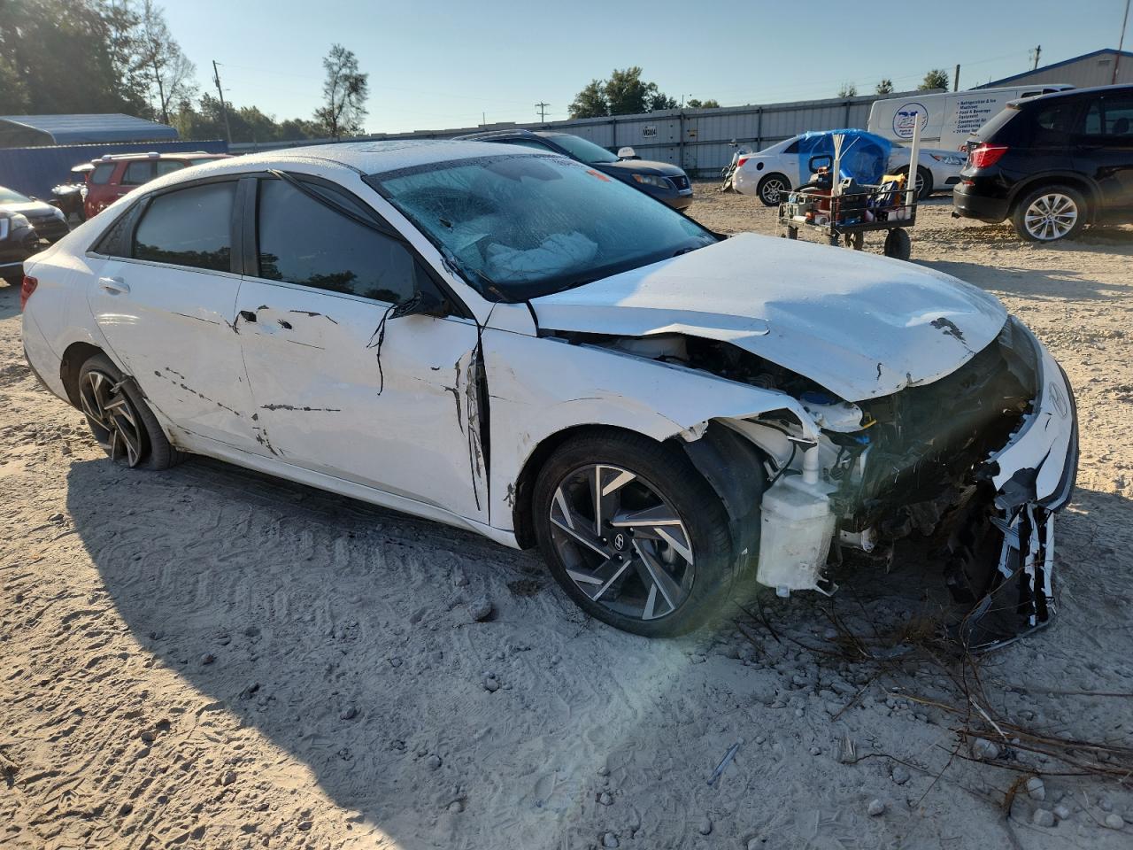 HYUNDAI ELANTRA LIMITED