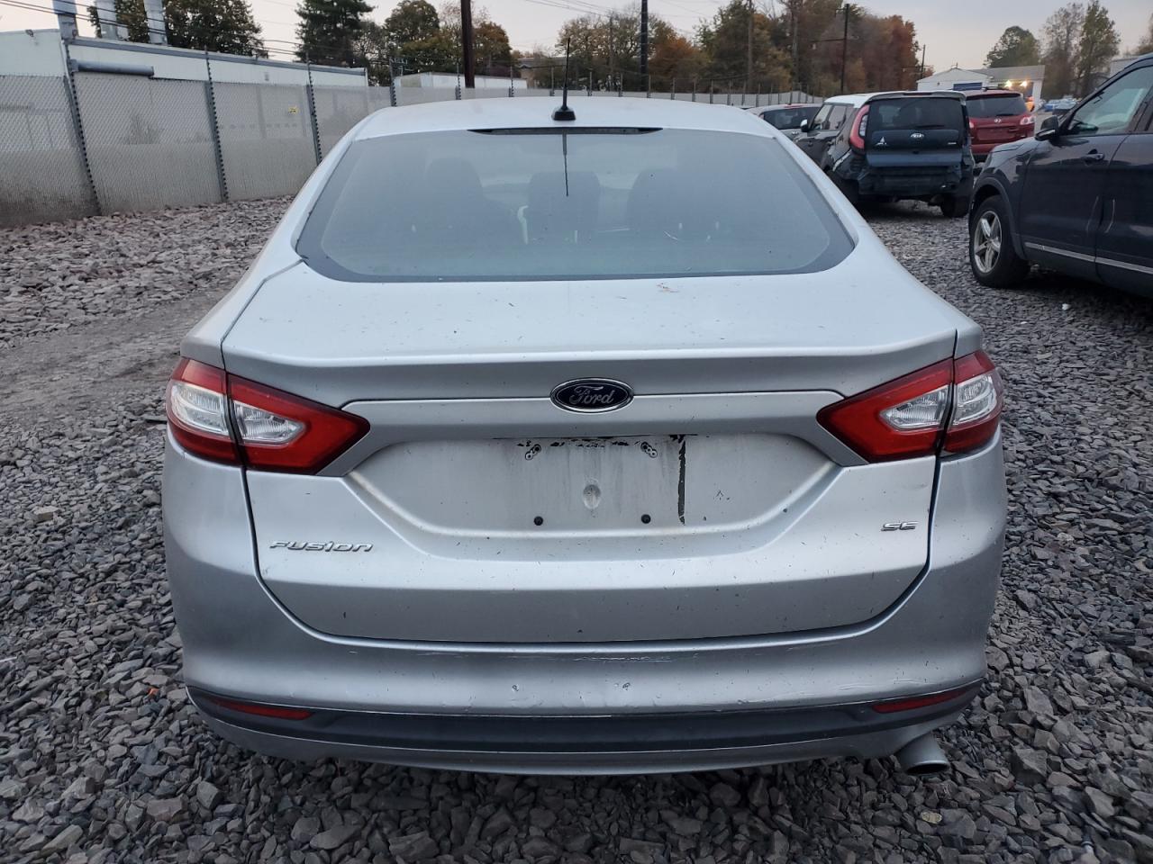 FORD FUSION SE
