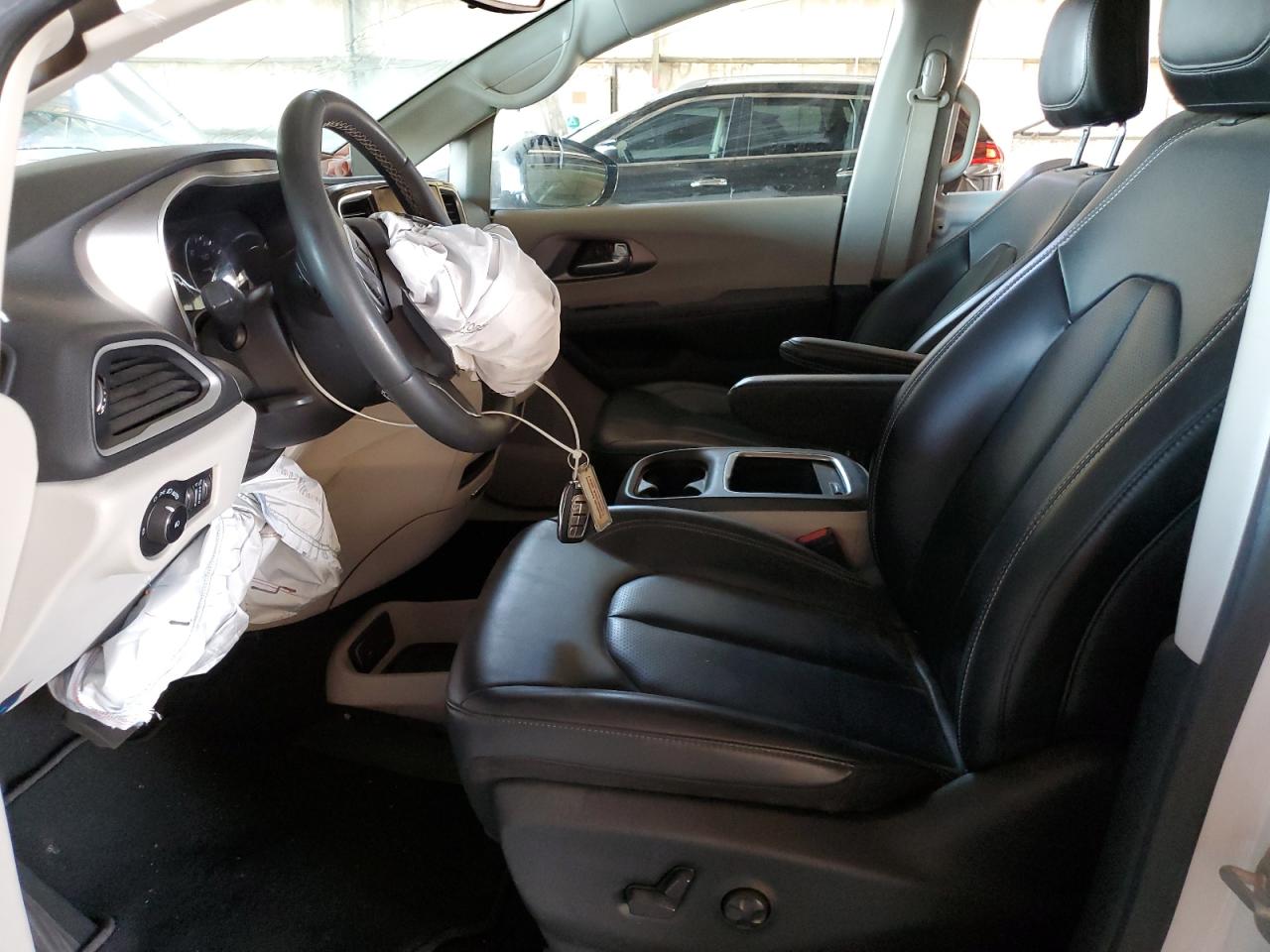 CHRYSLER PACIFICA TOURING L