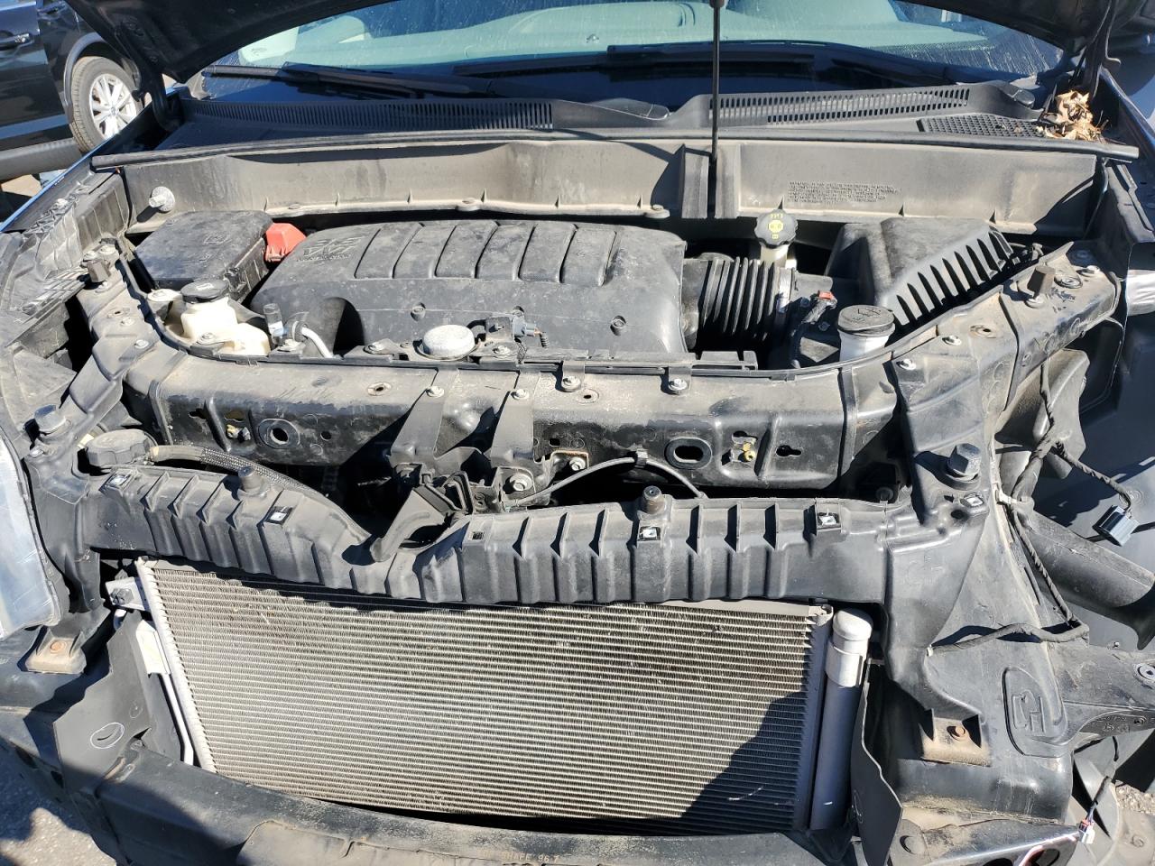 CHEVROLET TRAVERSE LS