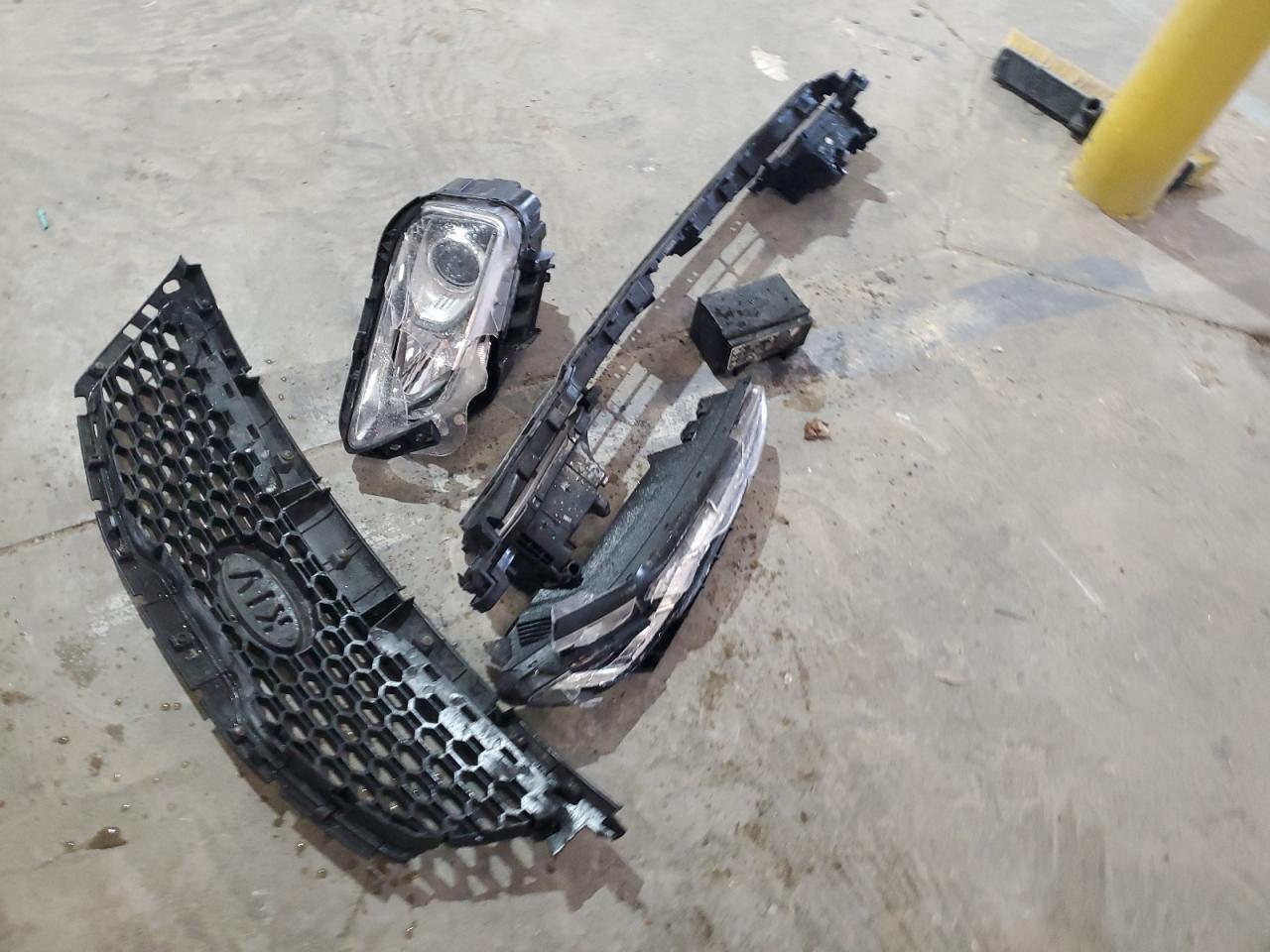 Lot #3302885919 2024 KIA CARNIVAL L