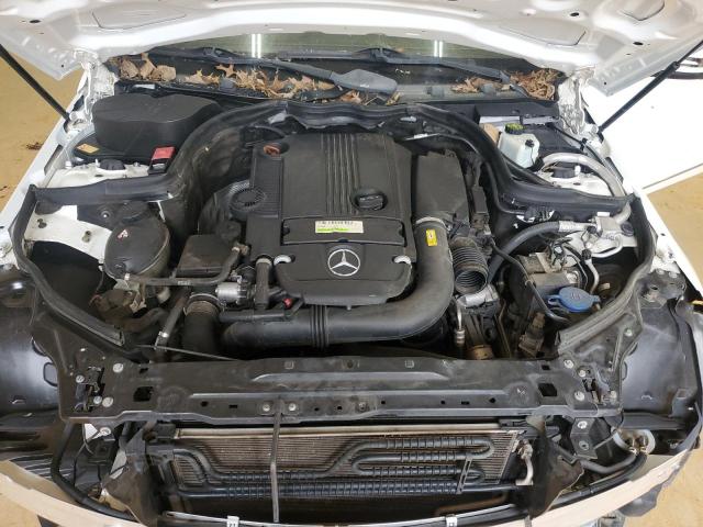 2013 MERCEDES-BENZ C 250 - WDDGF4HB7DR262163