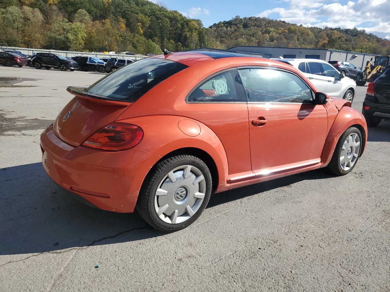 VOLKSWAGEN BEETLE SE