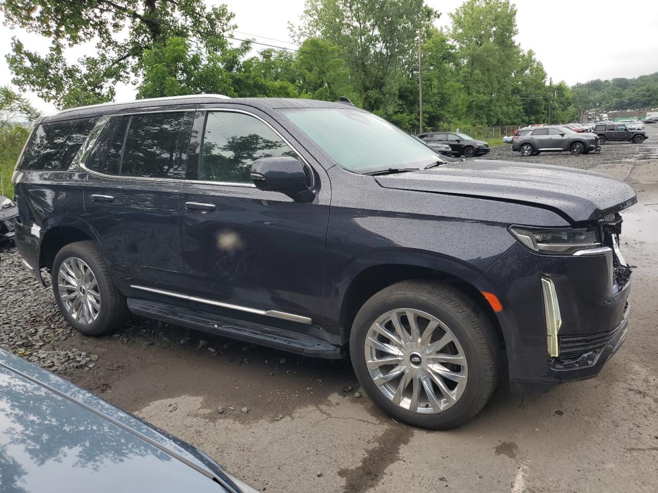 CADILLAC ESCALADE PREMIUM LUXURY