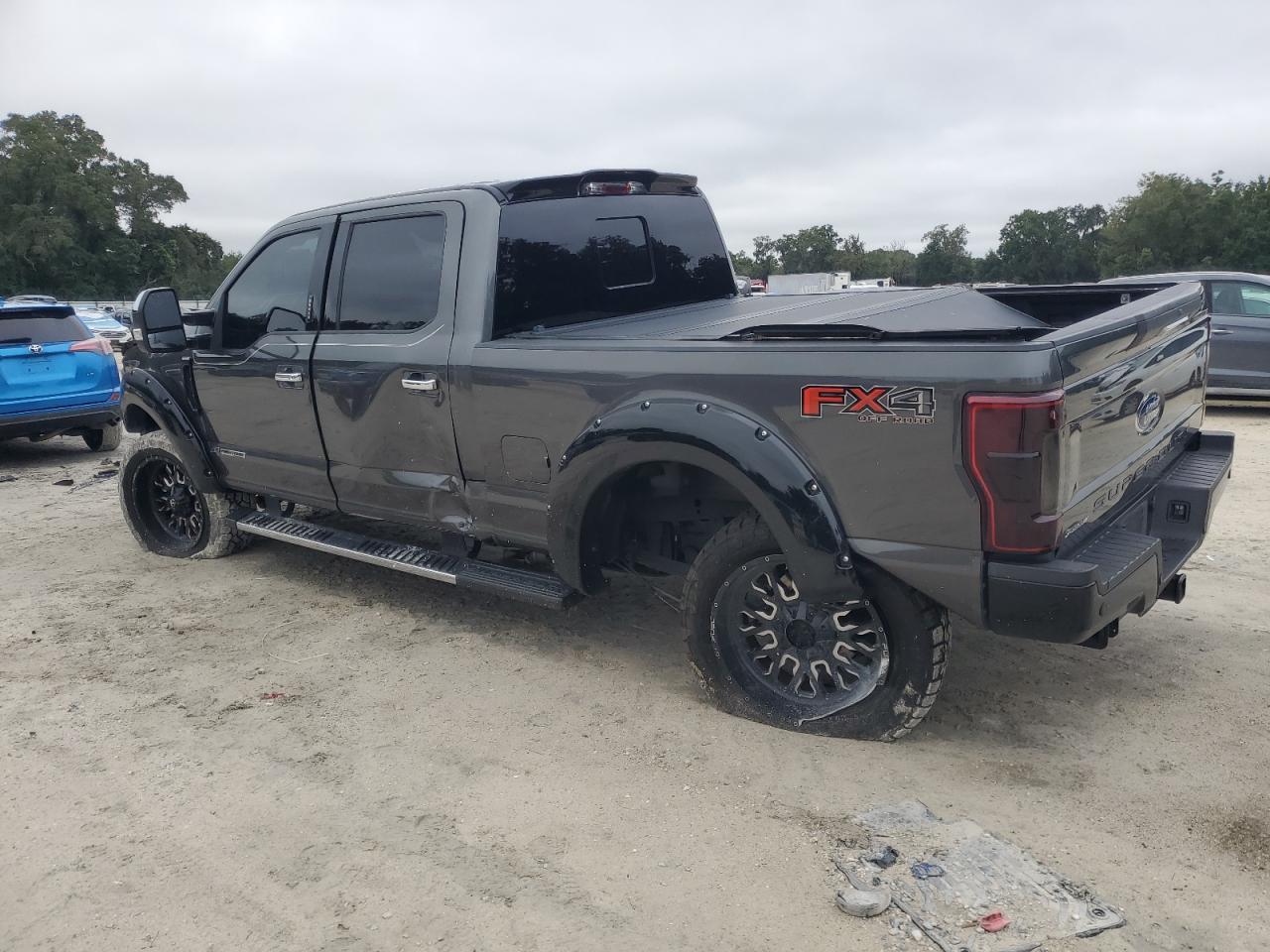 FORD F-250 SUPER DUTY