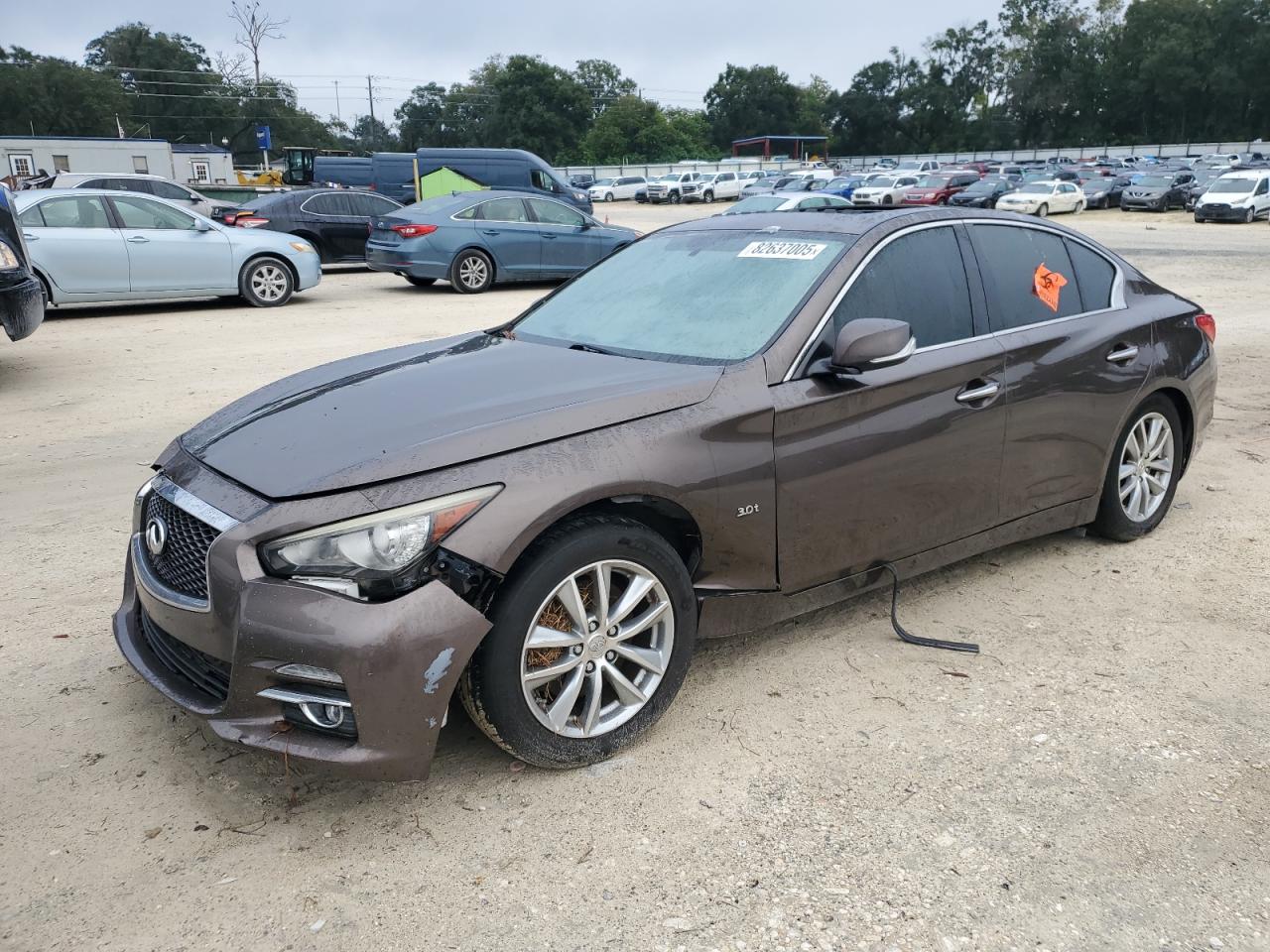 INFINITI Q50 PREMIUM
