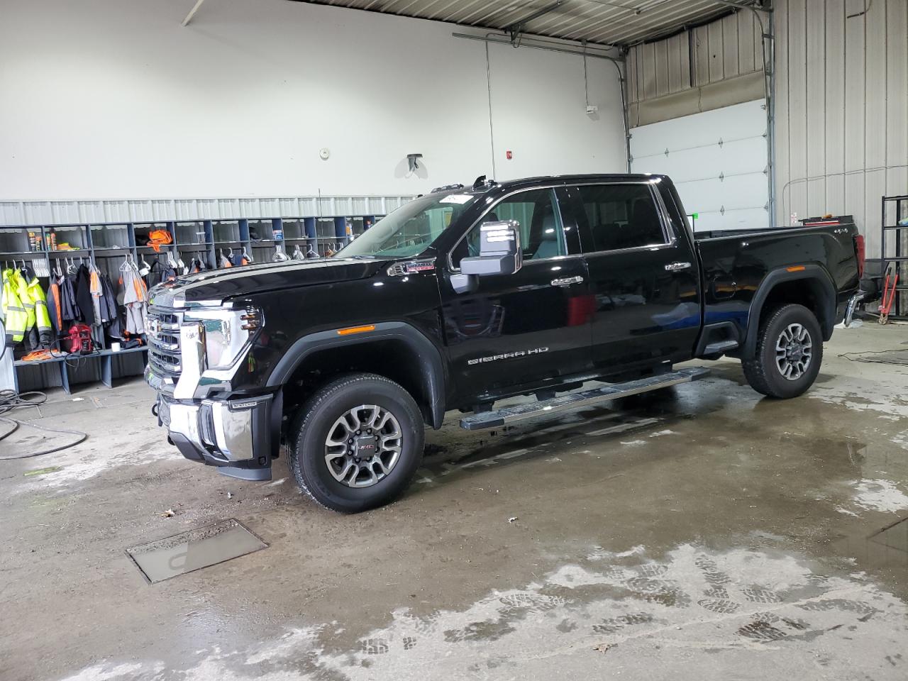 GMC SIERRA K2500 SLT