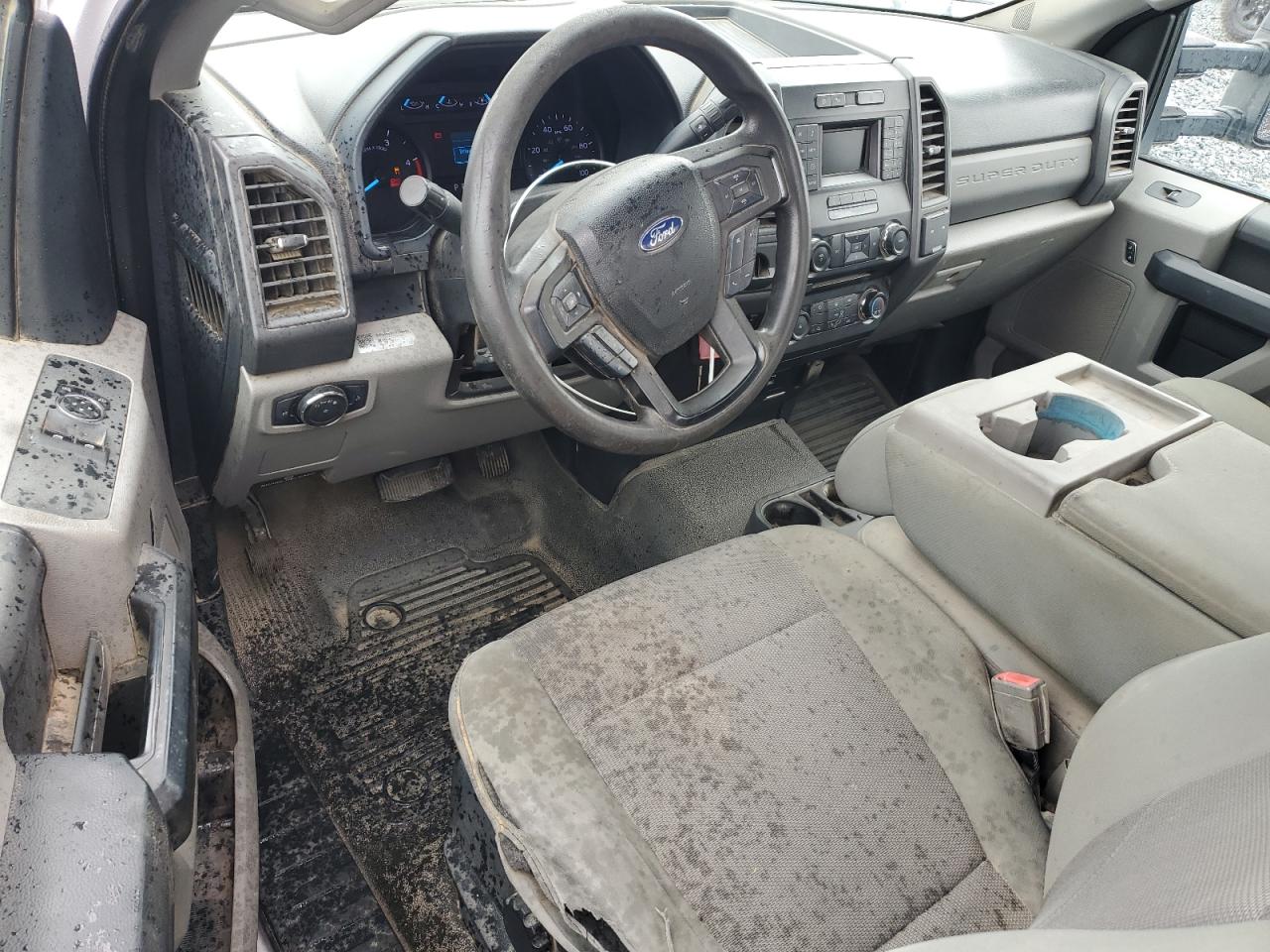 FORD F-550 SUPER DUTY