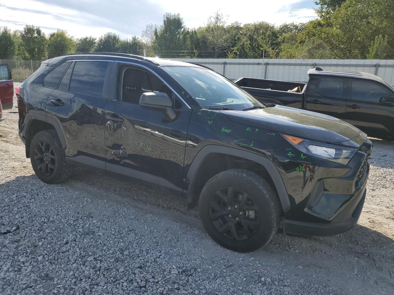 TOYOTA RAV4 LE