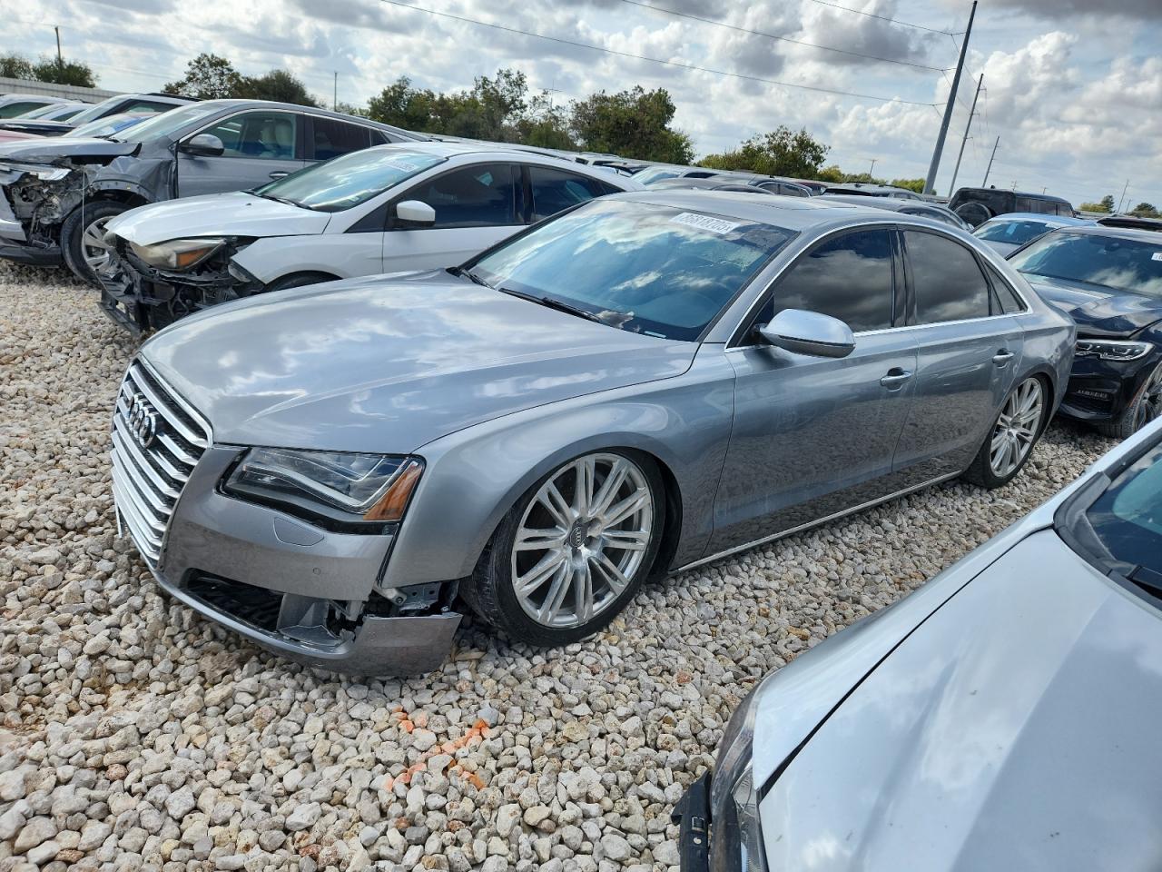 AUDI A8 QUATTRO