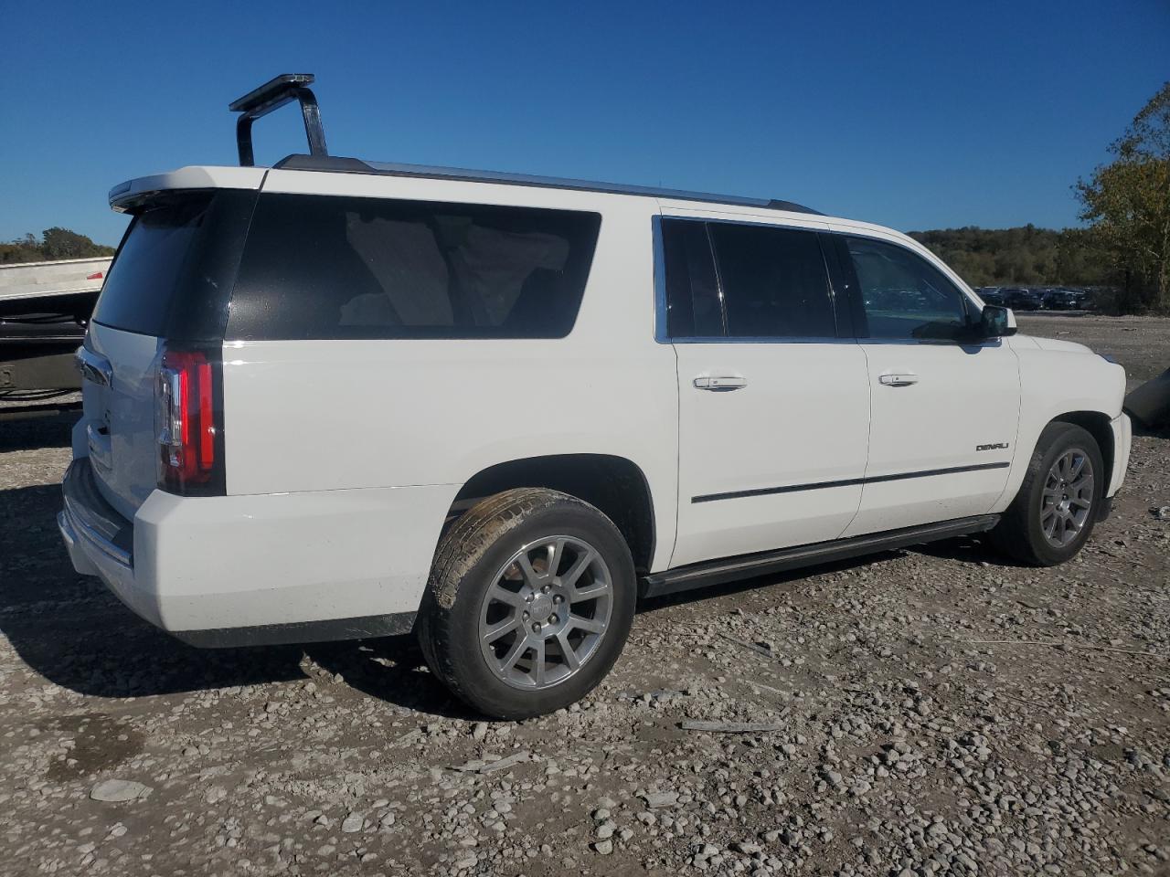 GMC YUKON DENALI