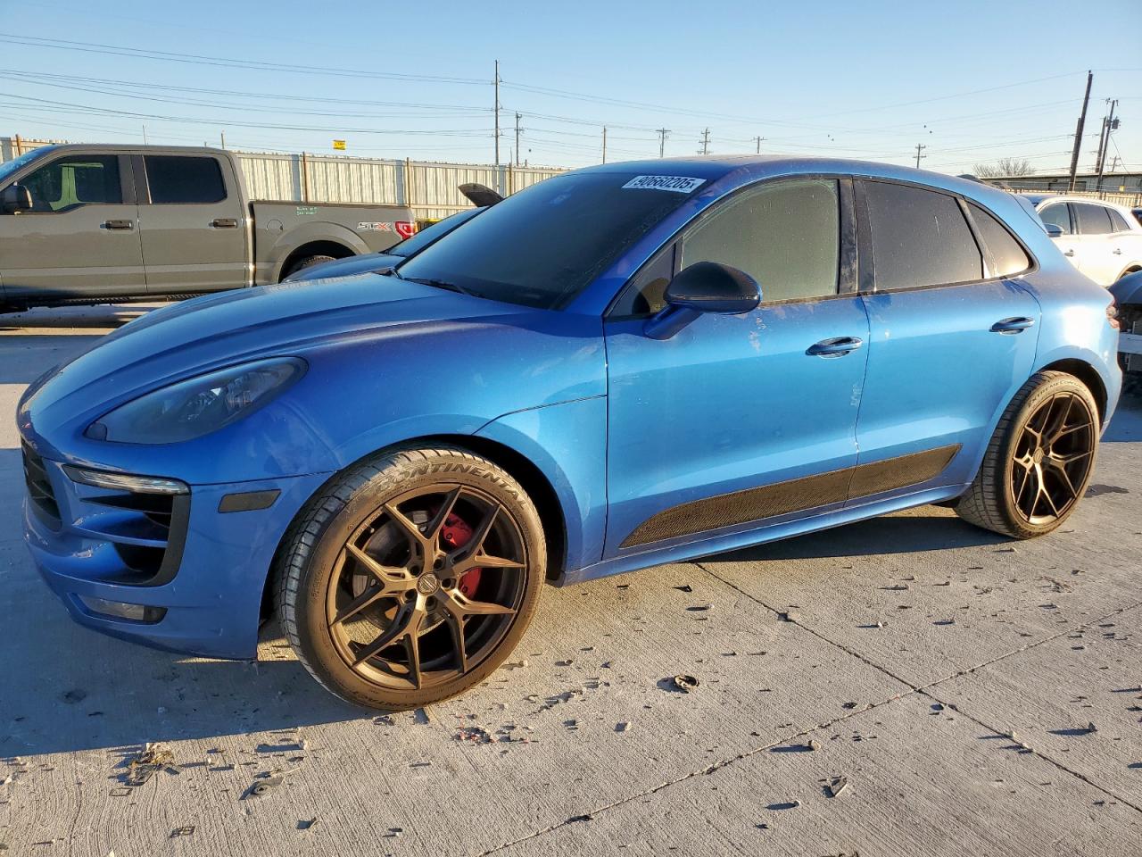 PORSCHE MACAN TURBO
