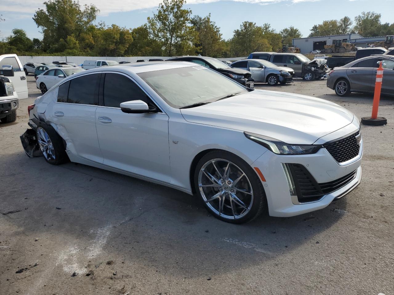 CADILLAC CT5 PREMIUM LUXURY