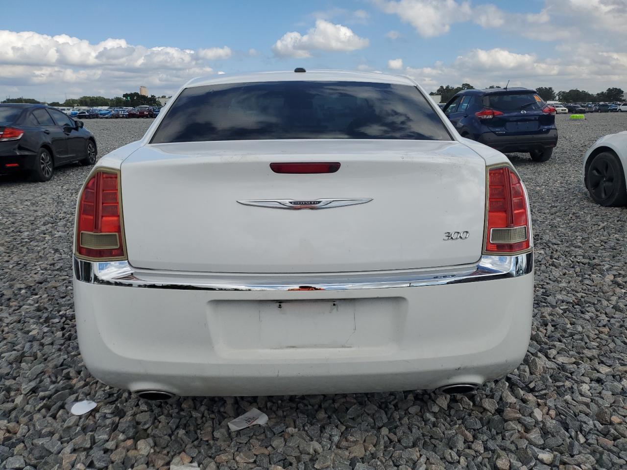 CHRYSLER 300