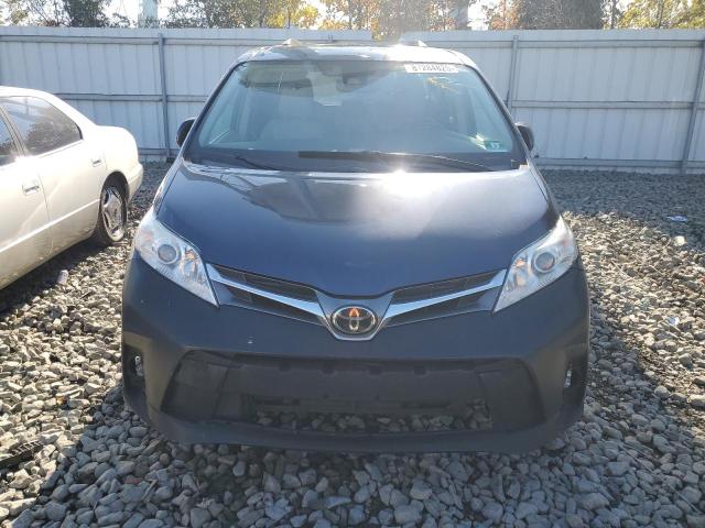 2018 TOYOTA SIENNA XLE 5TDYZ3DC3JS955551