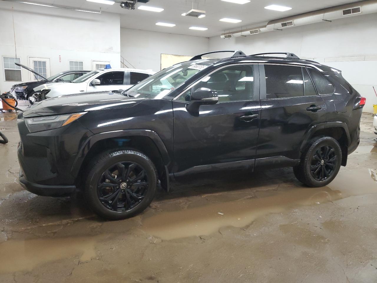 TOYOTA RAV4 SE