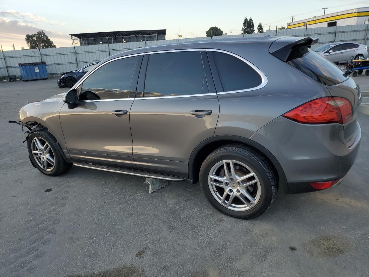 PORSCHE CAYENNE