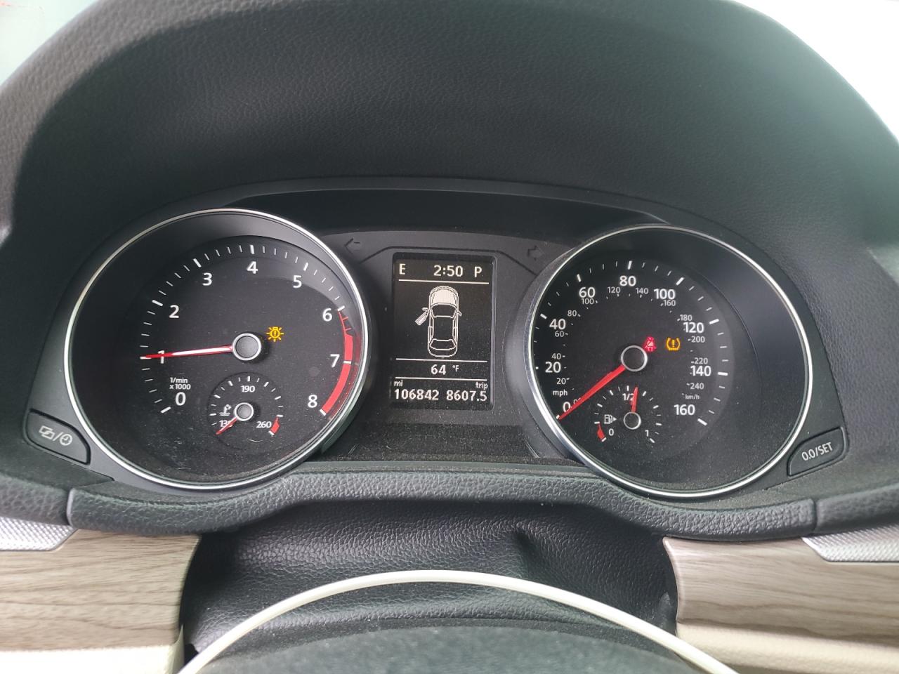 VOLKSWAGEN PASSAT SE