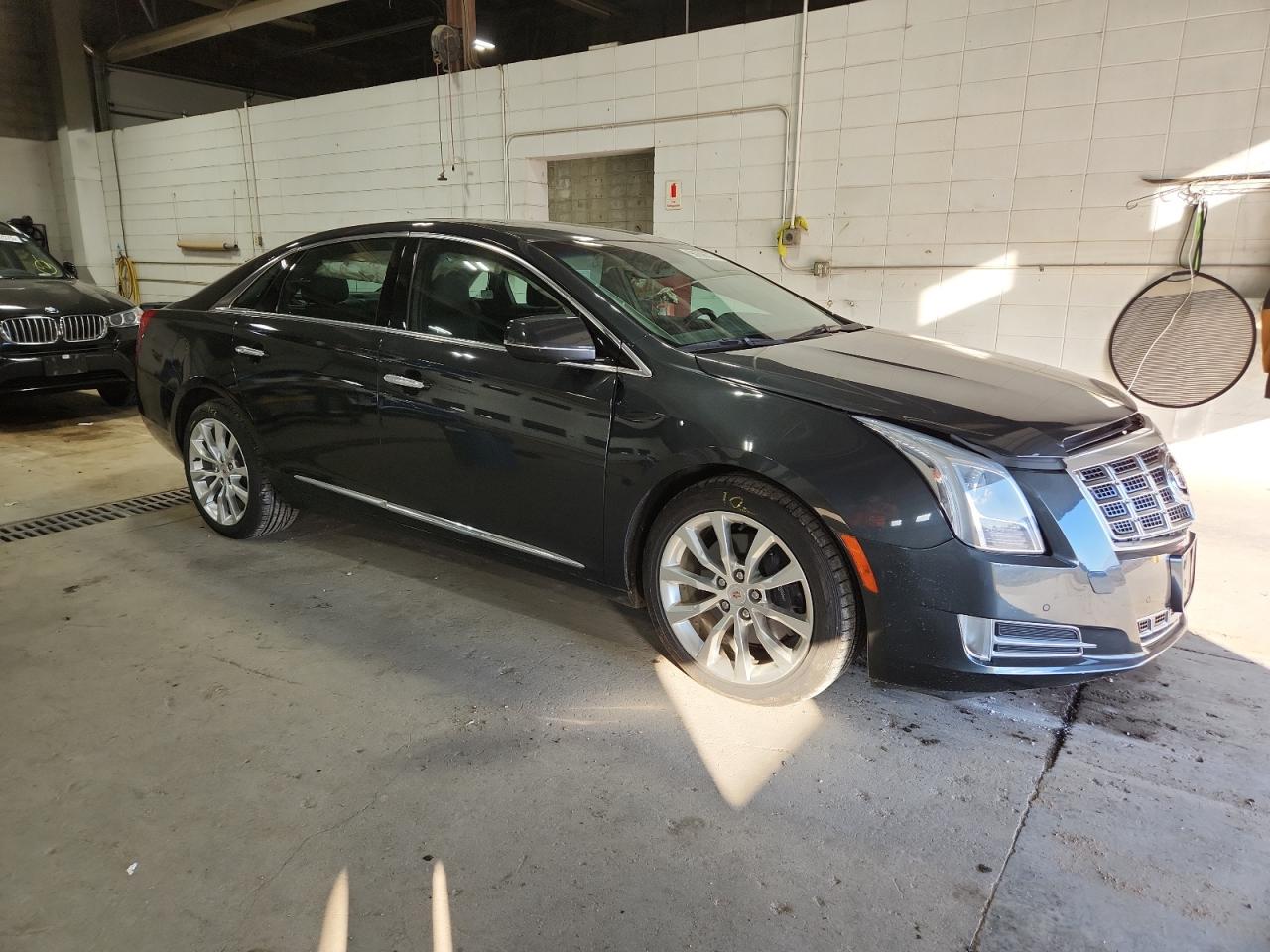 CADILLAC XTS LUXURY COLLECTION