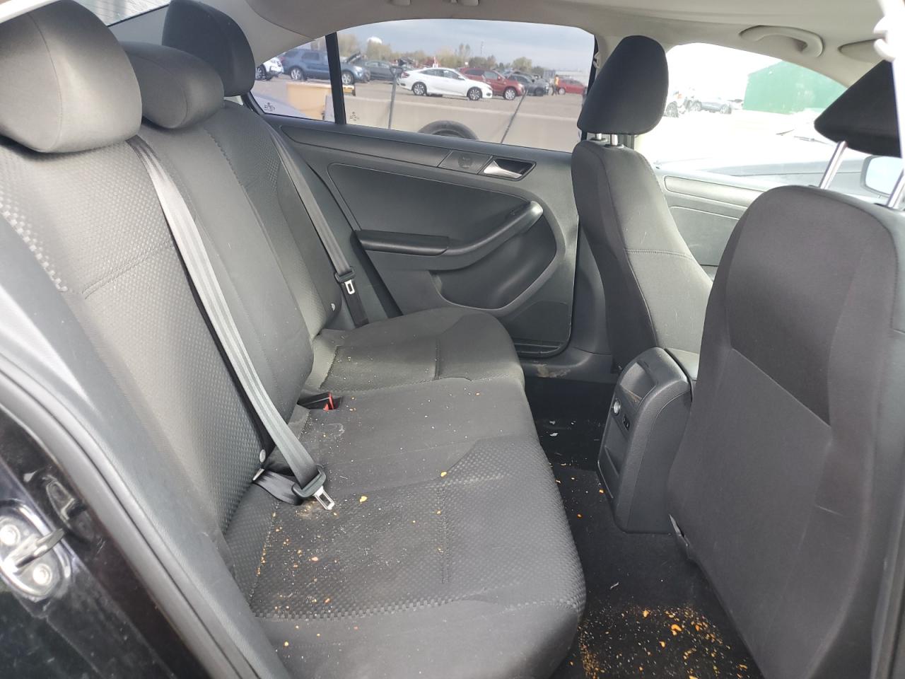 VOLKSWAGEN JETTA BASE