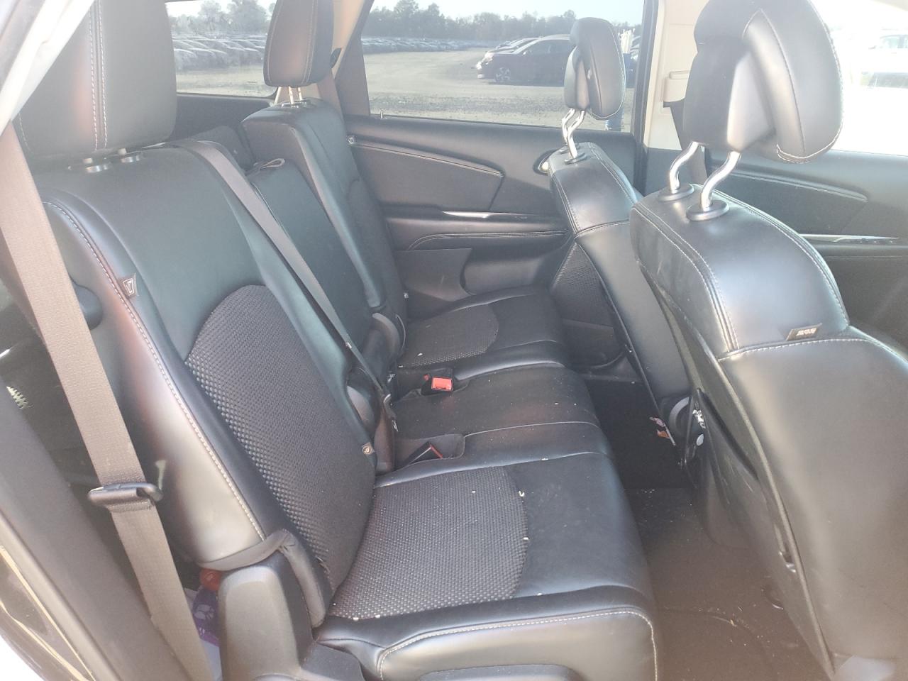 DODGE JOURNEY CROSSROAD