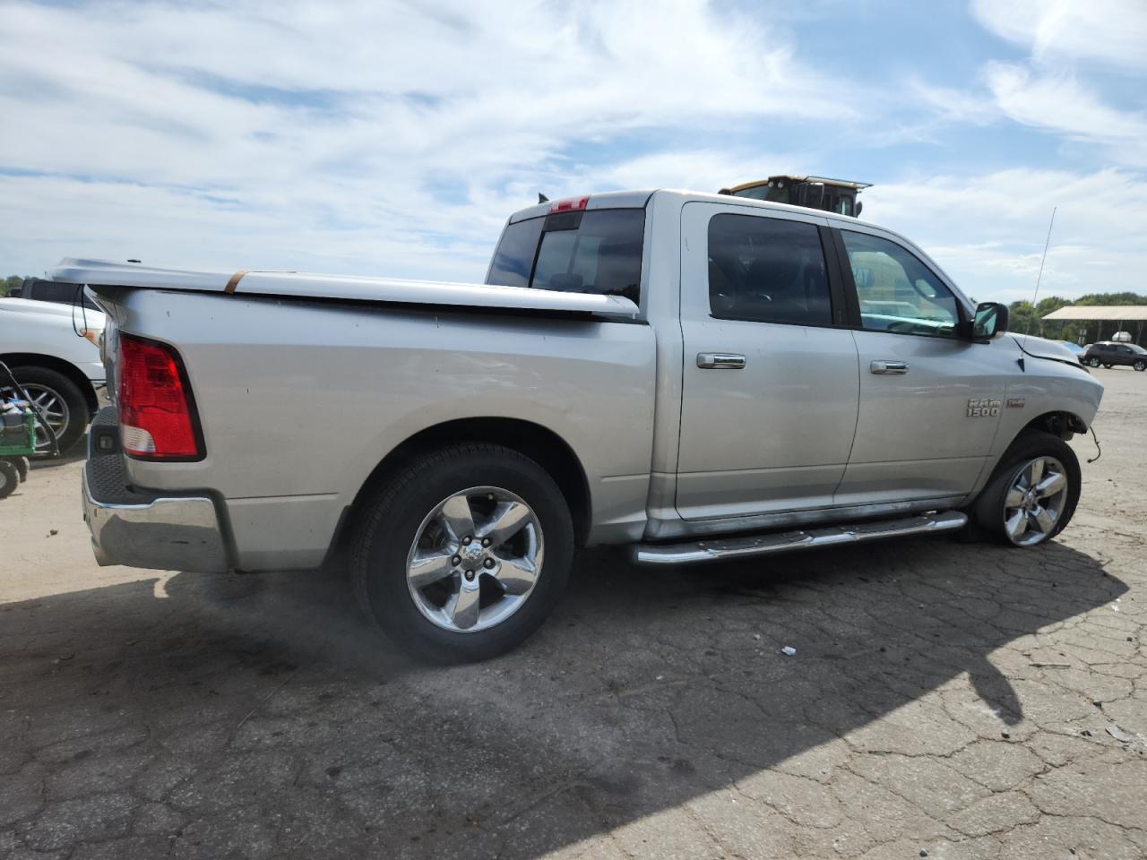 RAM 1500 SLT