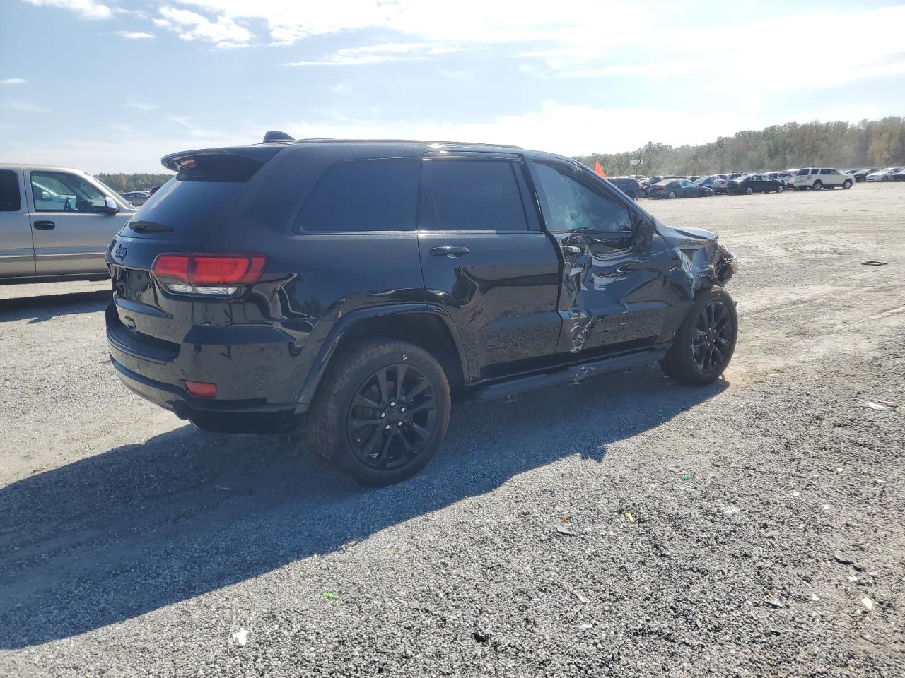 JEEP GRAND CHEROKEE LAREDO