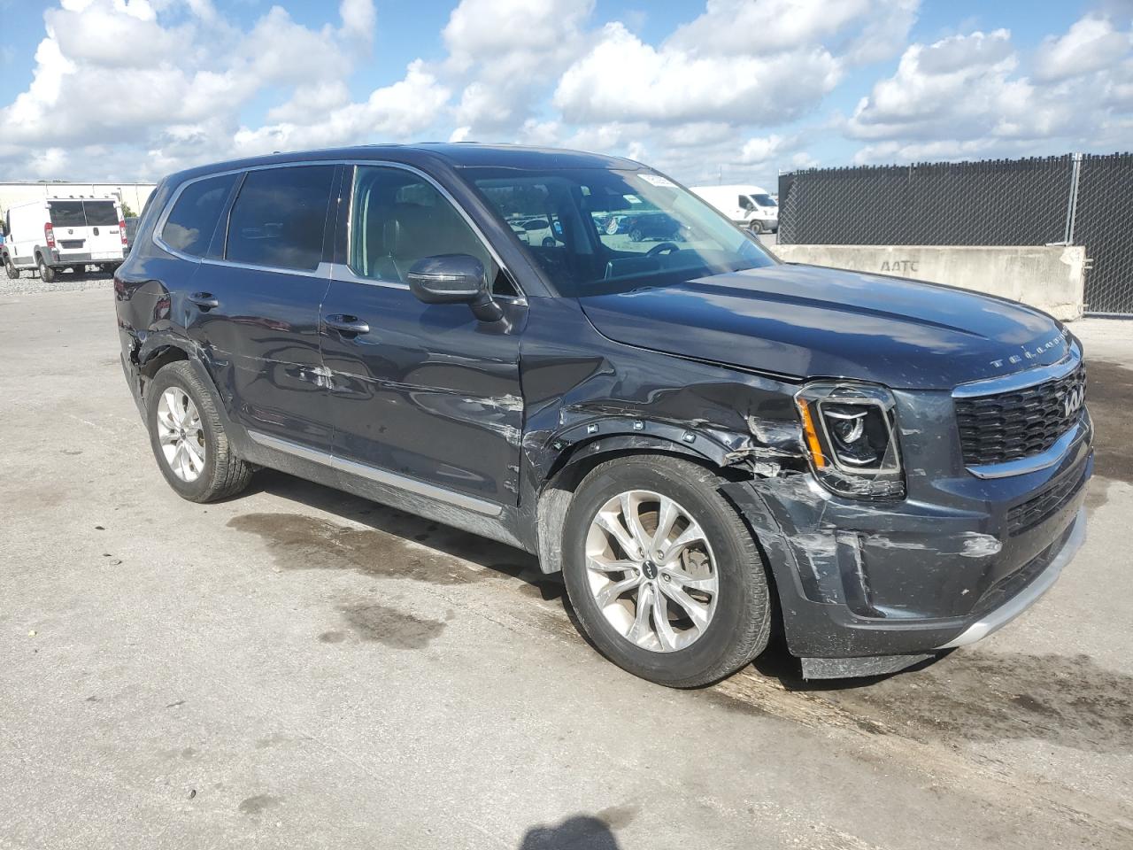 KIA TELLURIDE LX